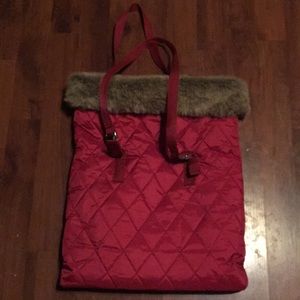 Red faux fur border tote bag